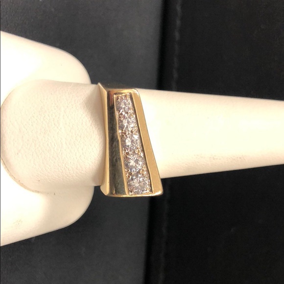 14Karat gold & diamond ring Gents